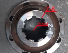 Фланец среднего моста 165mm/ 90mm/ (8шл)/ 8 отв 5403167 199014320205